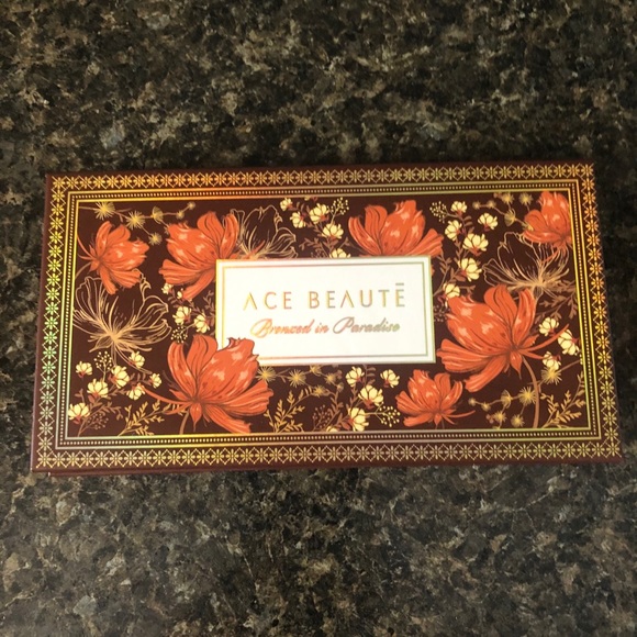 Ace beaute bronzed in paradise - Picture 3 of 3